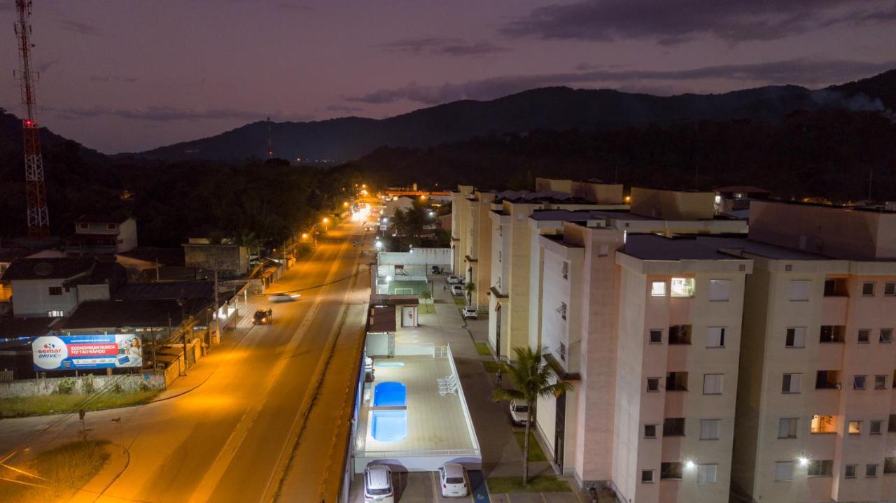 Sun Way Apartamentos Com Piscinas E Churrasqueiras Ubatuba Exterior foto